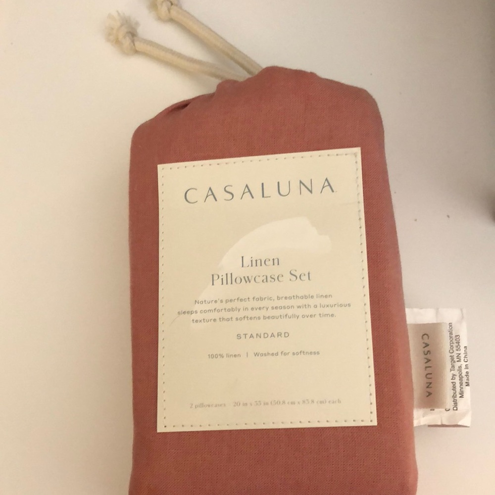 Linen pillowcase set